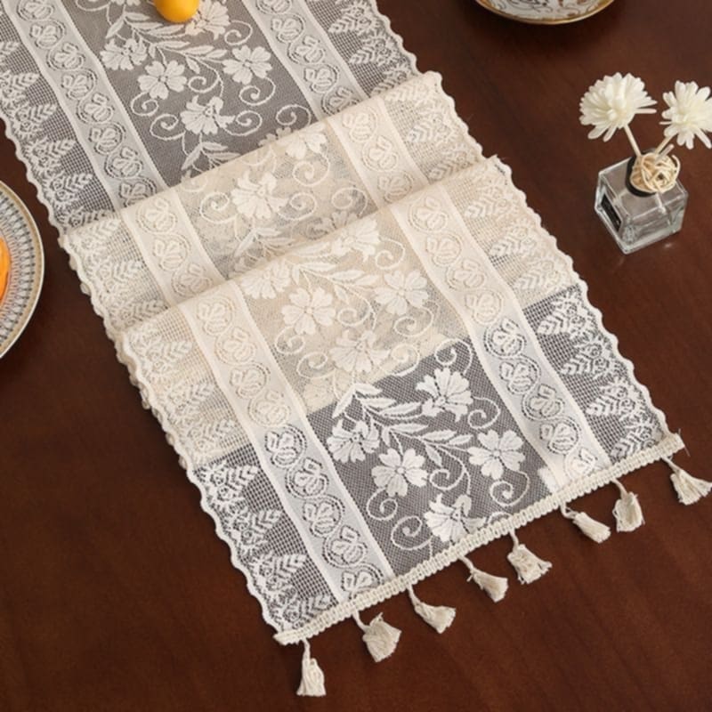 Table Runner 4